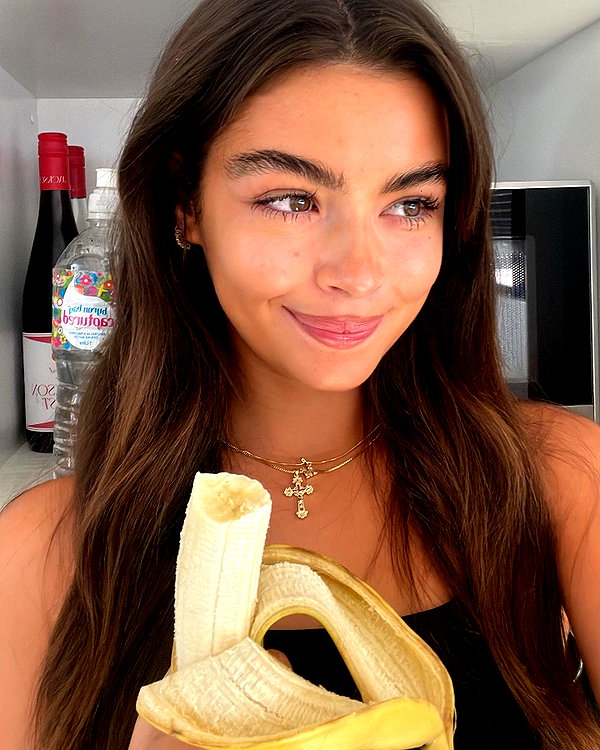 oliviaphillipps instagram image archive image