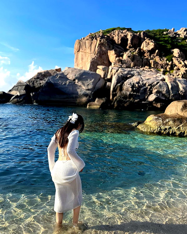 lyhythuedoxinh instagram image archive image