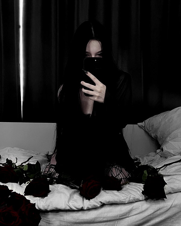 glowmoonshorty instagram image archive image
