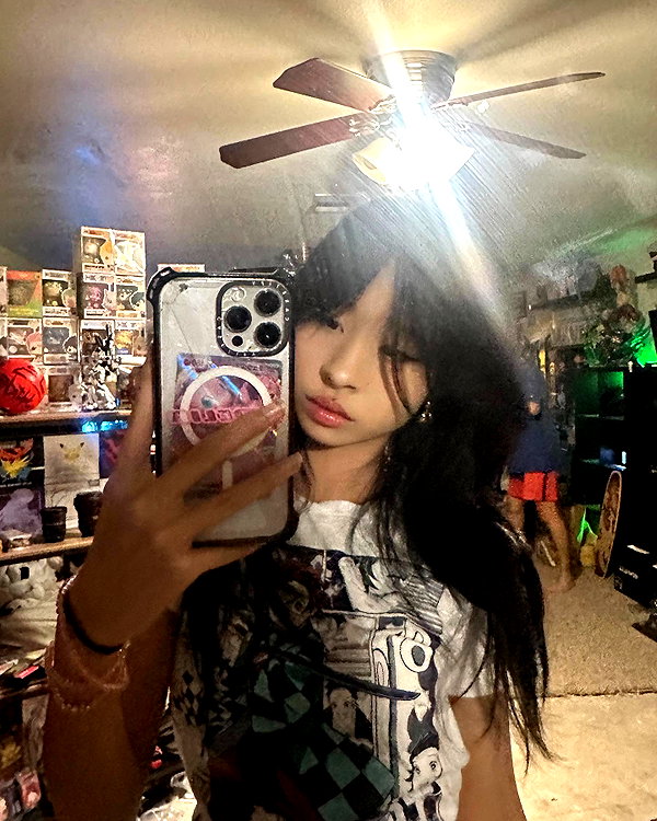 princessamelia_official instagram image archive image
