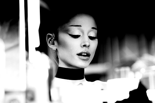 arianagrande instagram image archive image