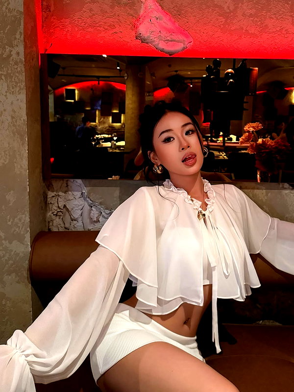 lyhythuedoxinh instagram image archive image