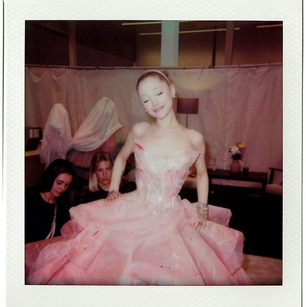 arianagrande instagram image archive image