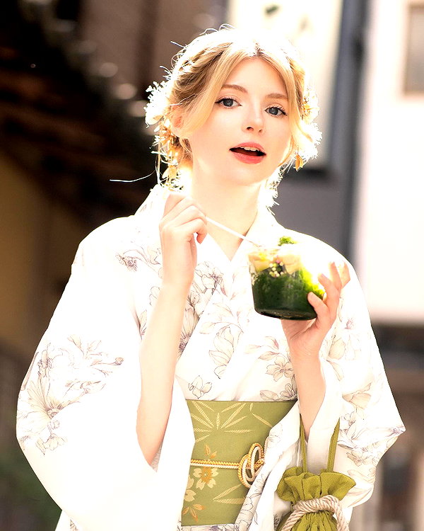 peachmilky_ instagram image archive image