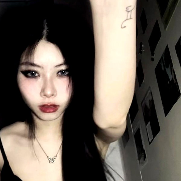 the.q.felicia instagram image archive image