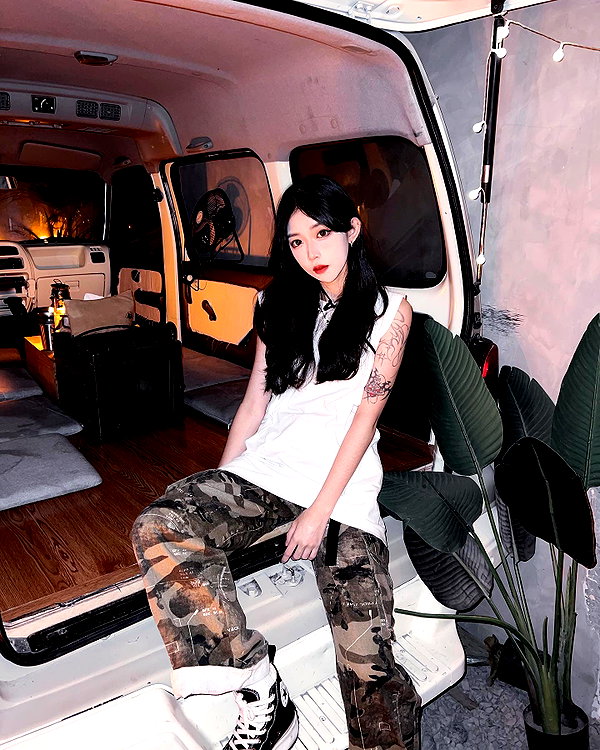 nixqq.425_ instagram image archive image