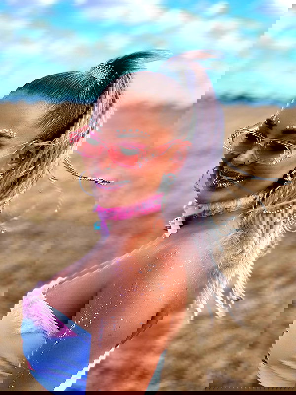 itshayleydavies itshayleydavies archive image