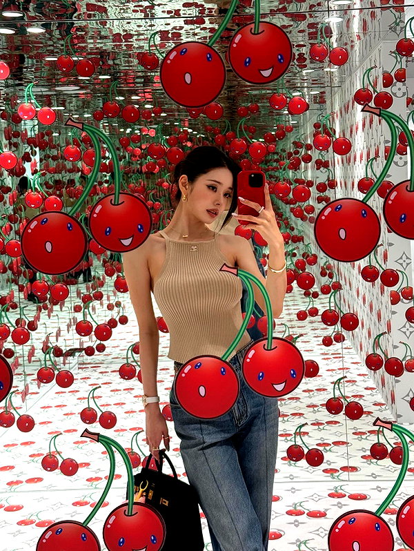 dear.zia instagram image archive image