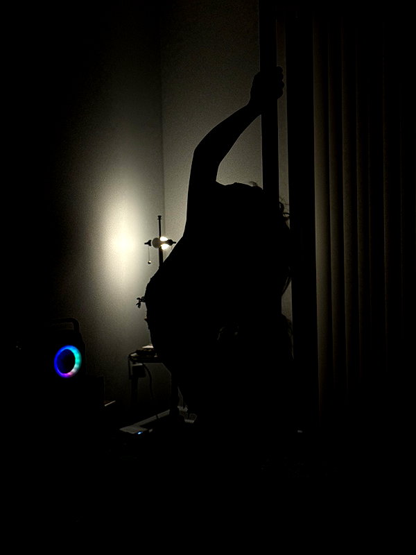 v.qx instagram image archive image