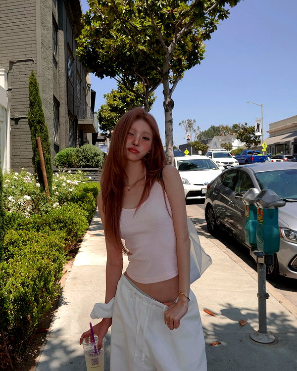 daxbin instagram image archive image