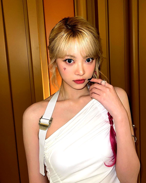 hhh.e_c.v instagram image archive image