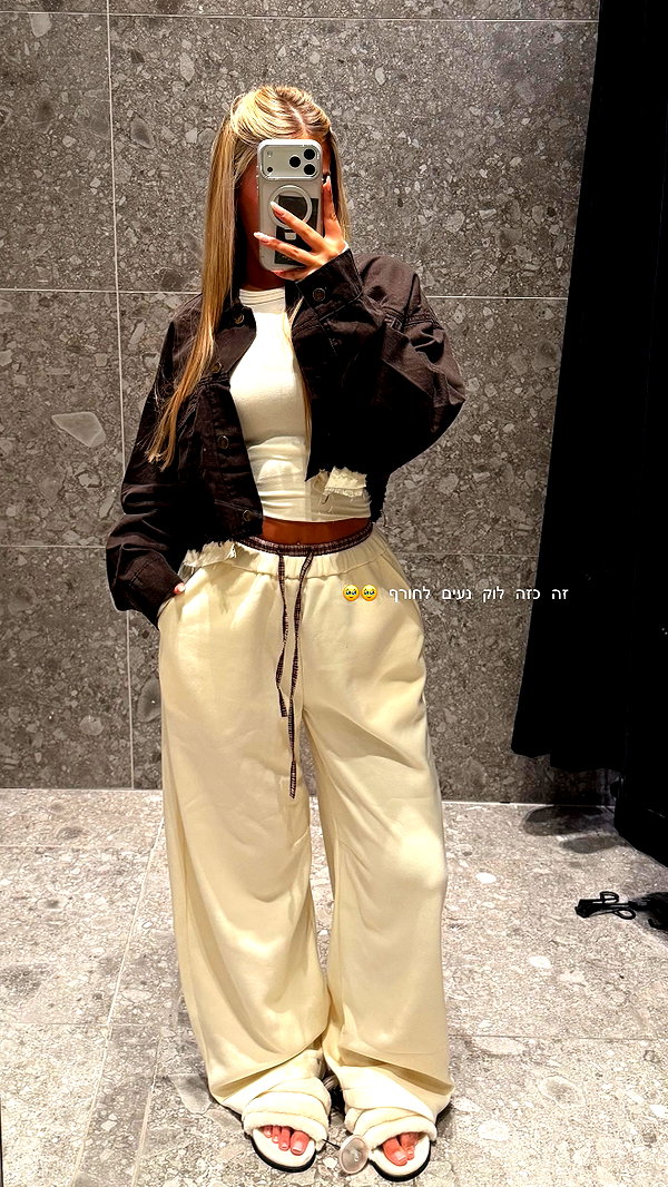 eve__sahar instagram image archive image