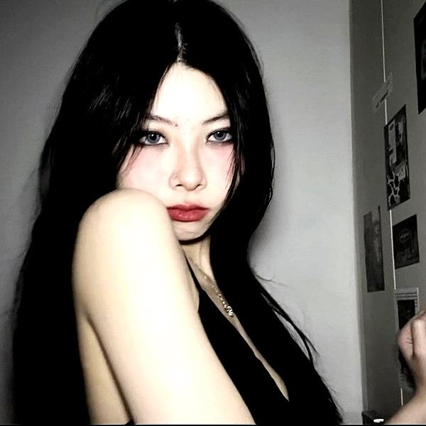 the.q.felicia instagram image archive image