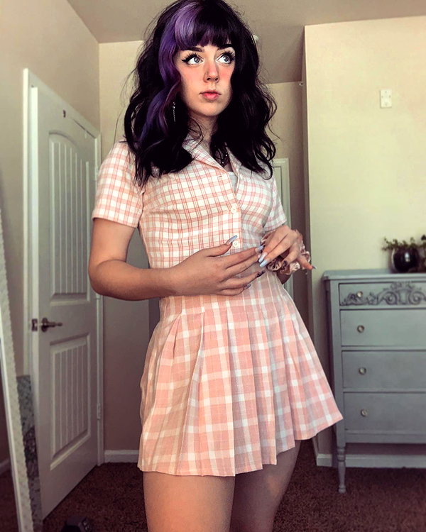 yeahimcaroline instagram image archive image