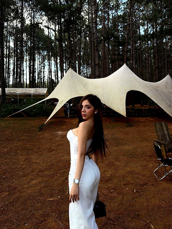 lyhythuedoxinh instagram image archive image