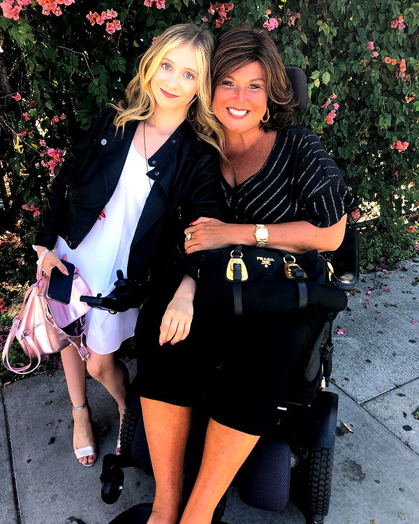 ellianawalmsley instagram image archive image