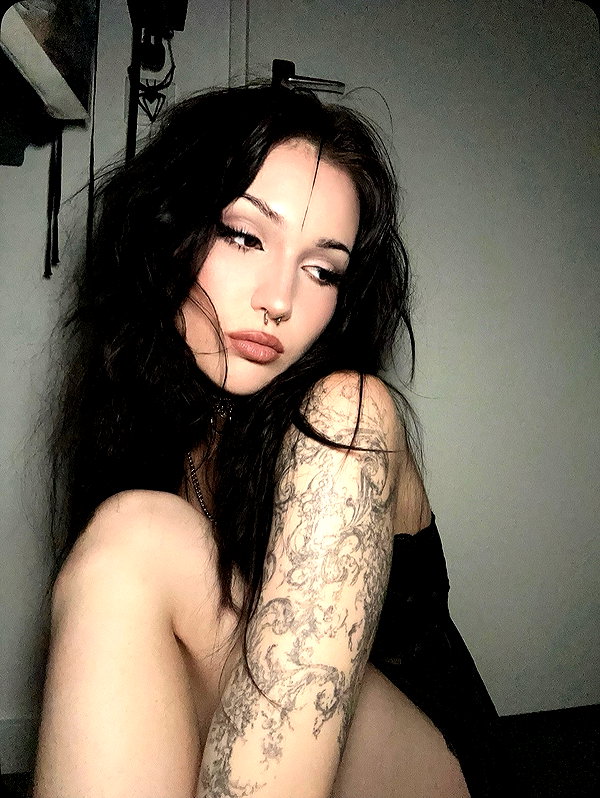 yasminhilde_ instagram image archive image