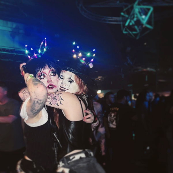 yeahimcaroline instagram image archive image