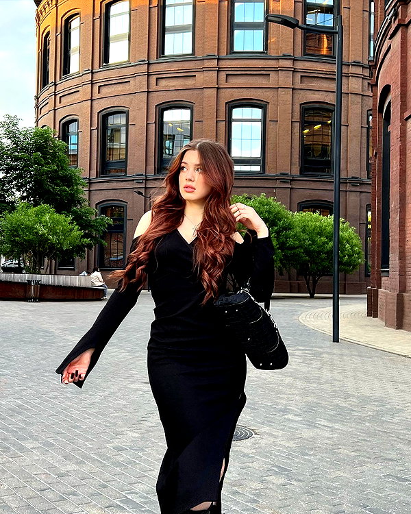 anna.utka22 instagram image archive image
