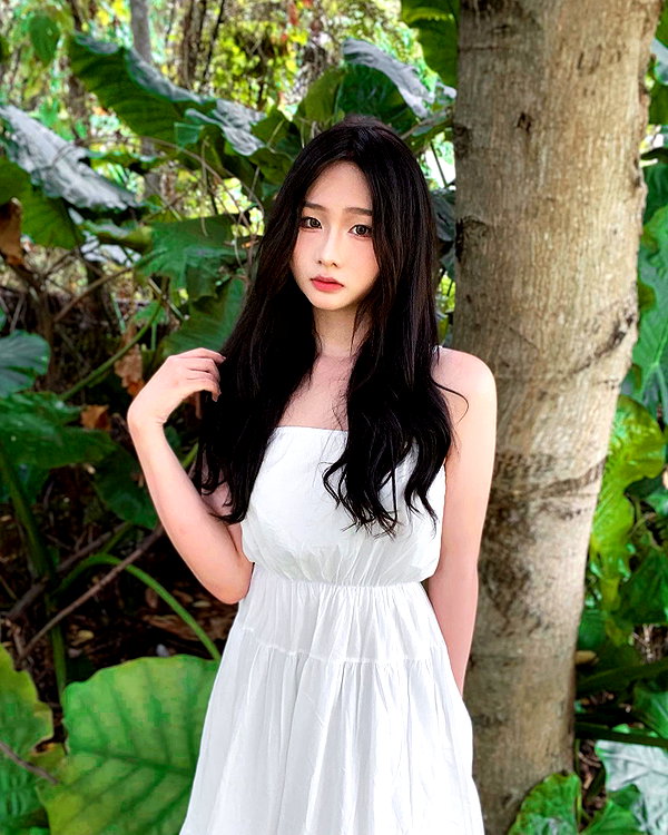 lai_931201 instagram image archive image
