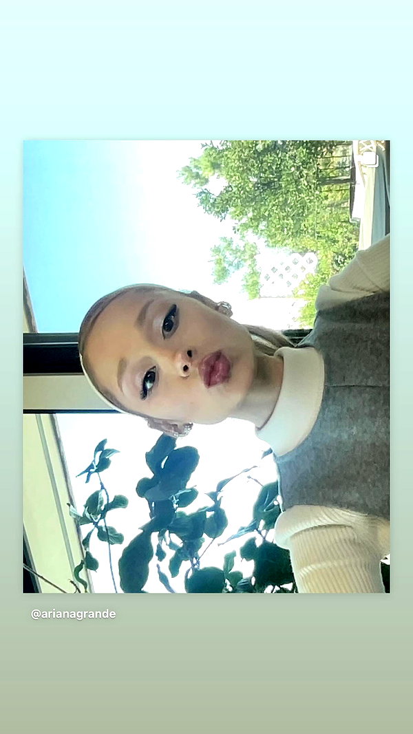 arianagrande instagram image archive image