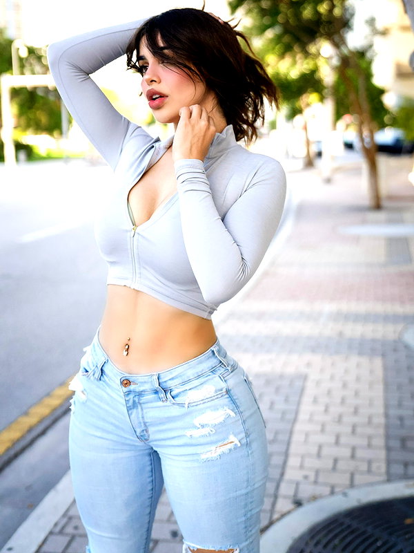 alinnarosee instagram image archive image