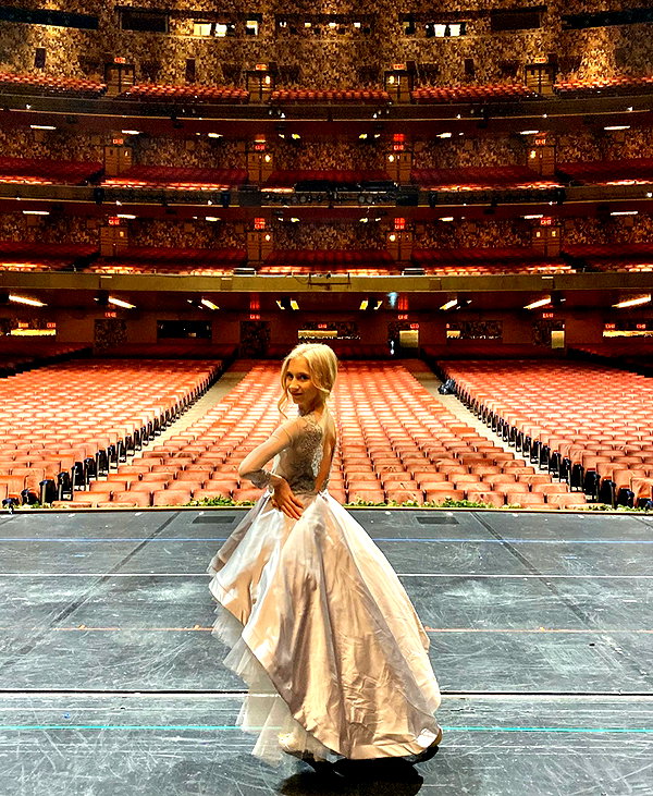 ellianawalmsley instagram image archive image