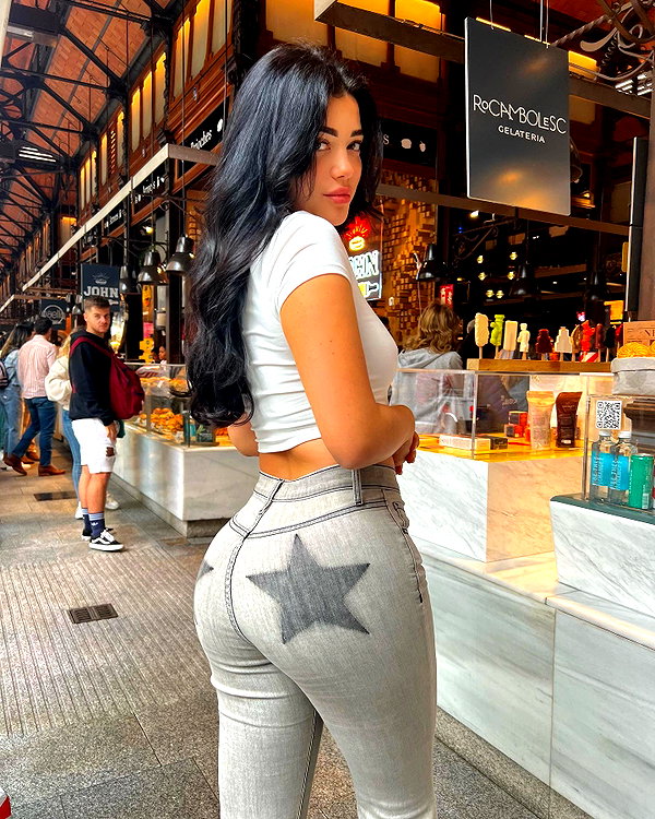 vanessa.rhd instagram image archive image