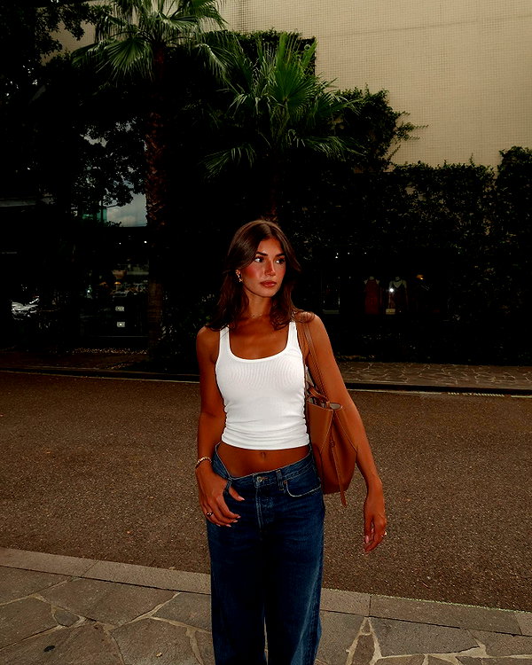 dekota_thompson instagram image archive image