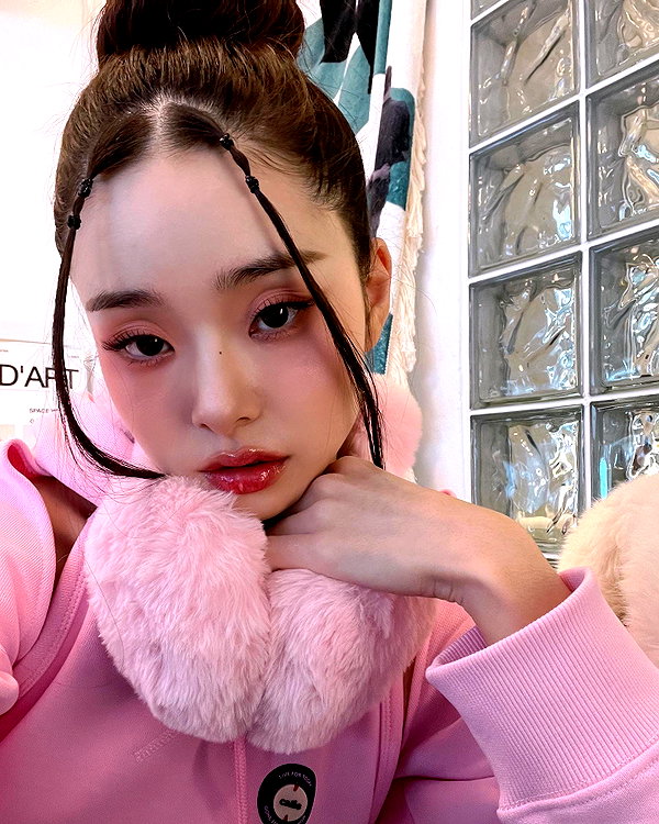 dear.zia instagram image archive image