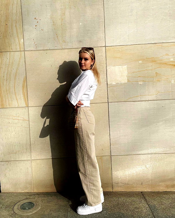 lilih instagram image archive image