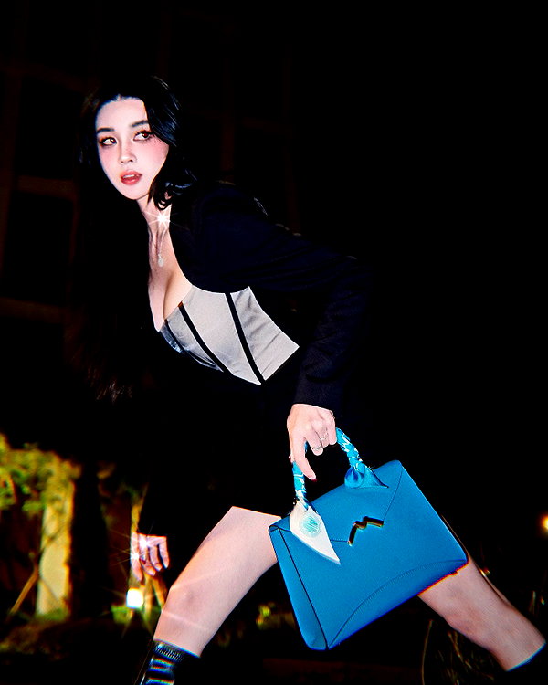 emily.ghoul instagram image archive image