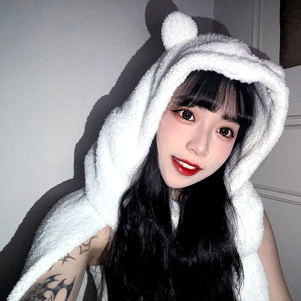 nixqq.425_ instagram image archive image