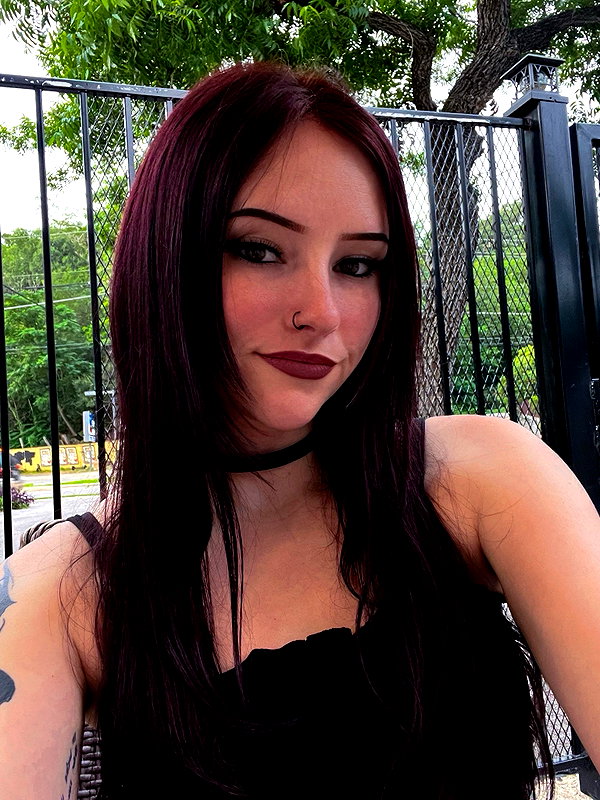 megann_eliizabeth megann_eliizabeth archive image