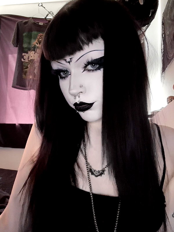 kittenfangsxx instagram image archive image
