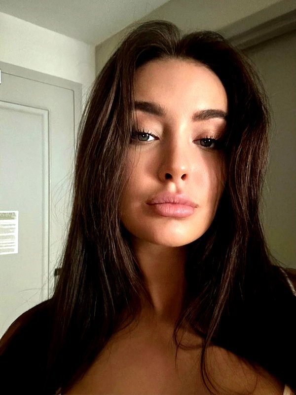 veroni22ka instagram image archive image