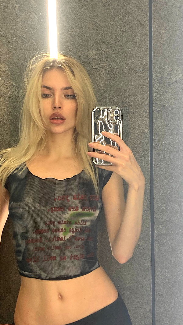 alien.hanna instagram image archive image