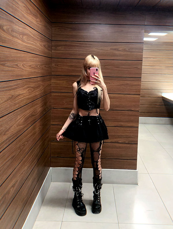 jadelaverne instagram image archive image