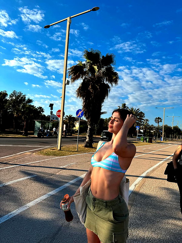 lauraurruu instagram image archive image