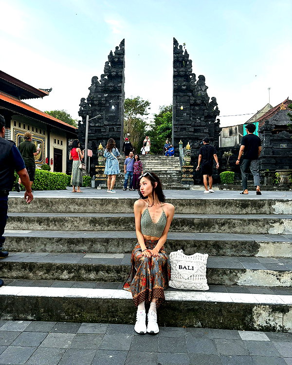 indra0102_ instagram image archive image