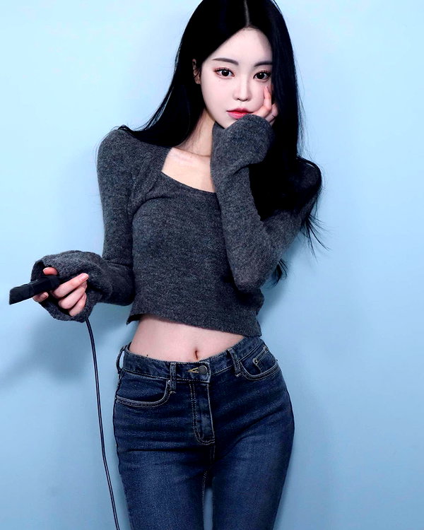 daxbin instagram image archive image