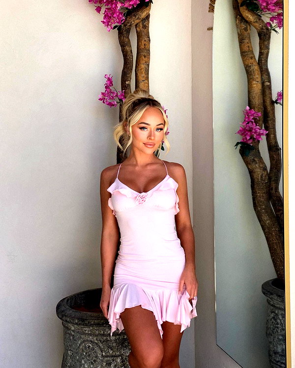 allieauton instagram image archive image