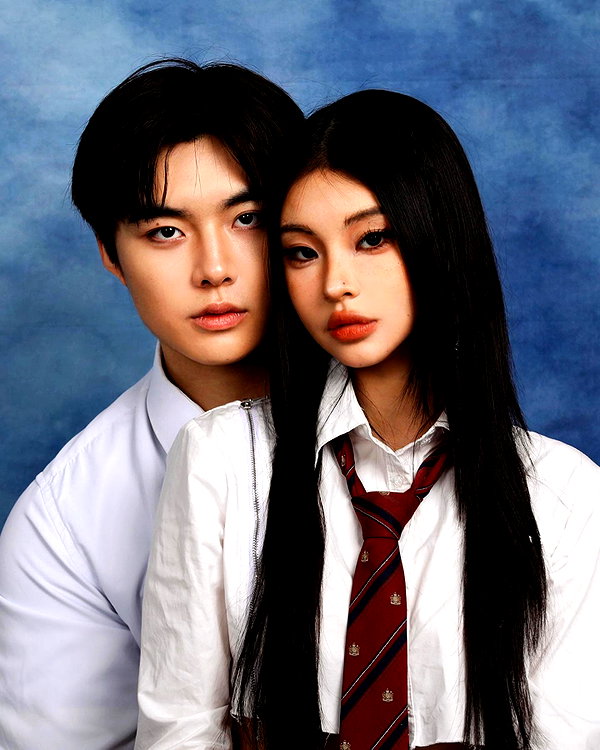 ll.lu1s instagram image archive image