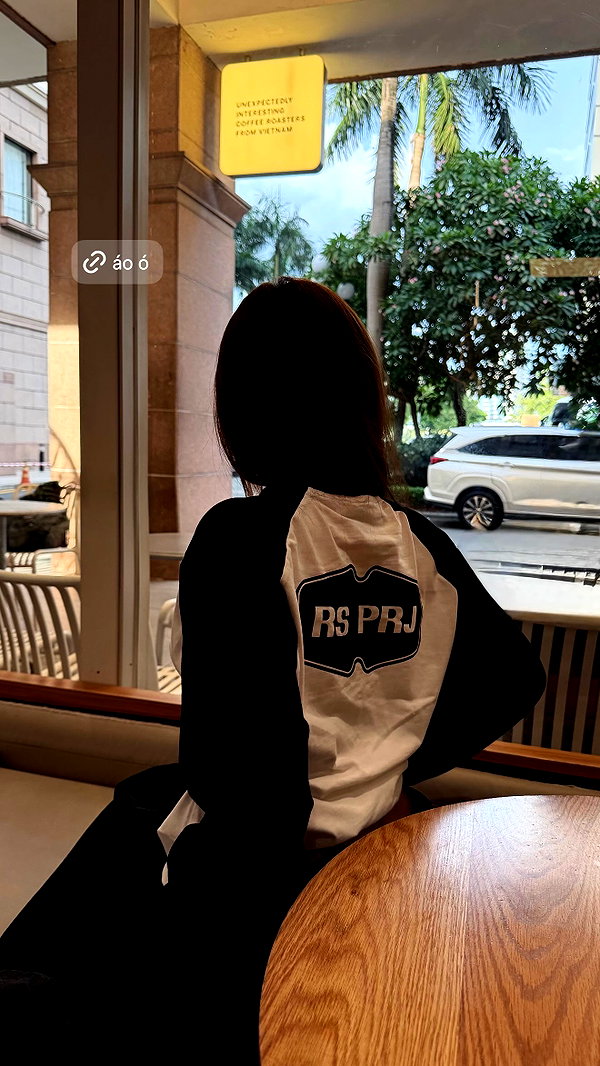 Archived image from @ymx_ahnn on Instagram