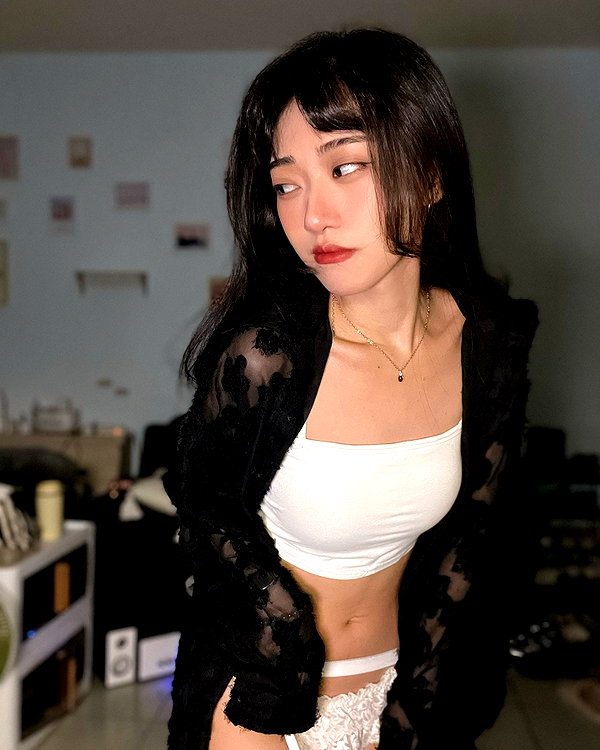 ge.more_x instagram image archive image