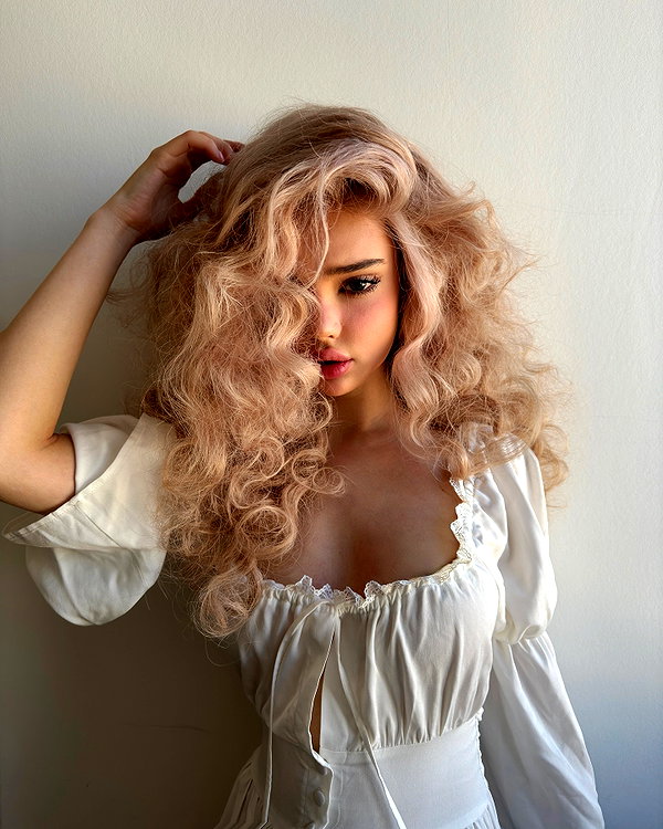 aly.revolver instagram image archive image