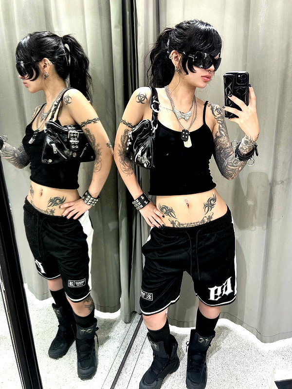 biohazard.g1rl instagram image archive image