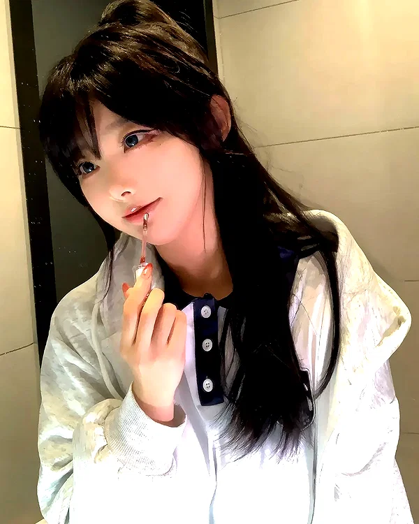 yingyinng_ instagram image archive image