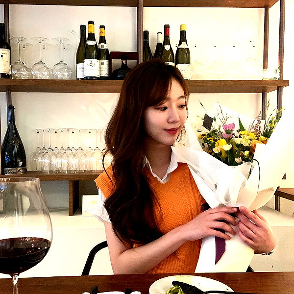 hyeweon__ instagram image archive image