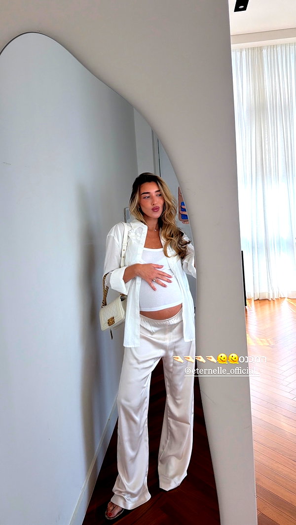 annezivi instagram image archive image